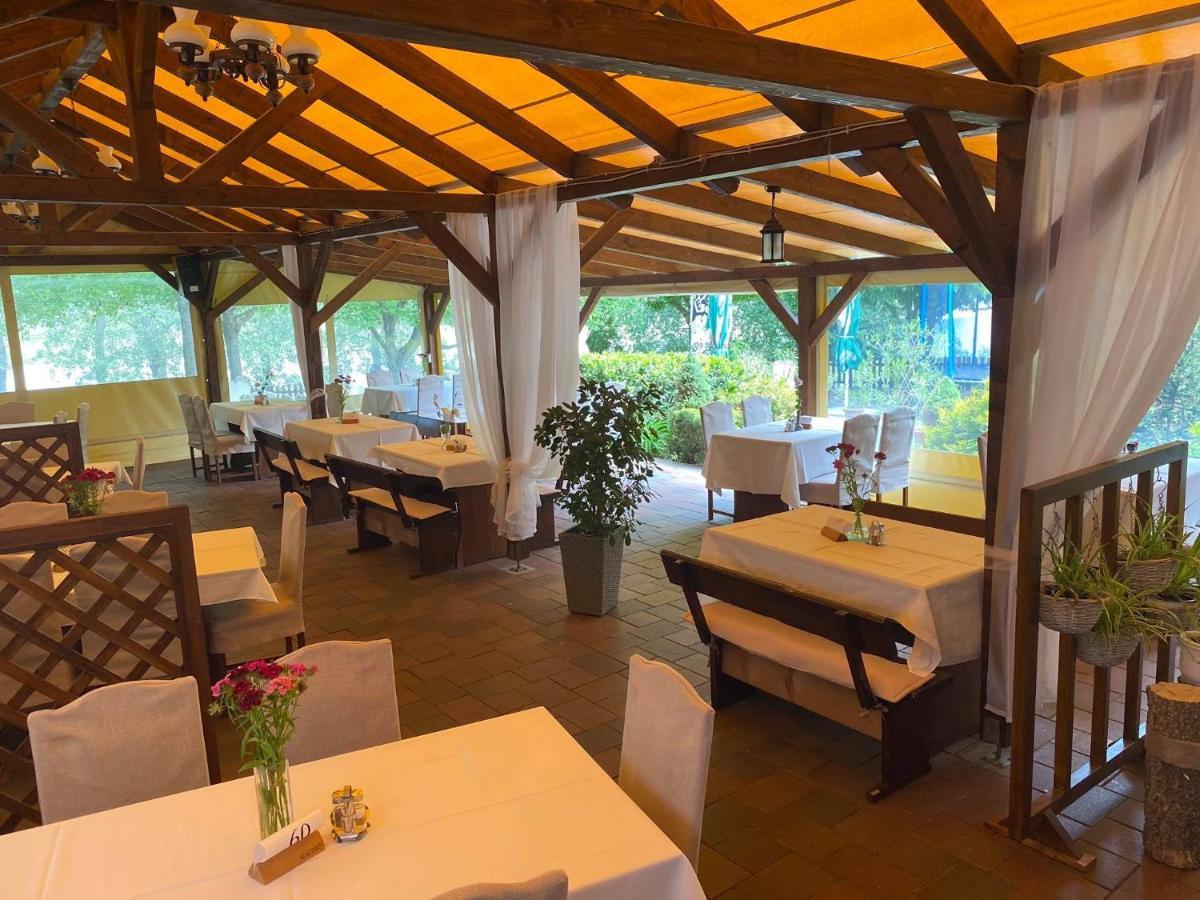 Sobri Halászcsárda és Panzió Maison d'hôtes