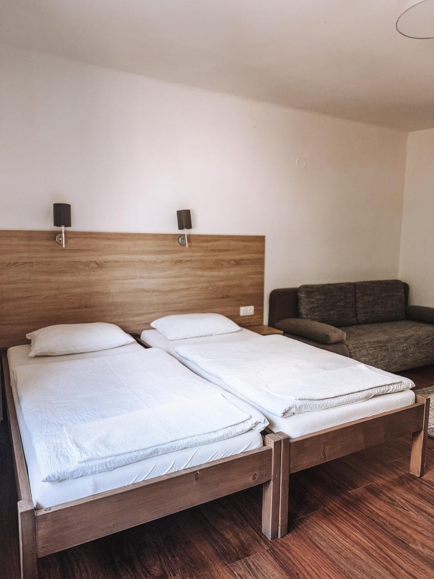 Sobri Halaszcsarda Es Panzio 2*
