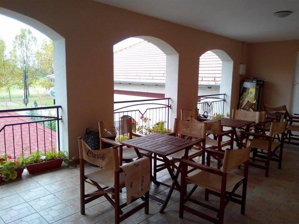 Sobri Halászcsárda és Panzió Maison d'hôtes